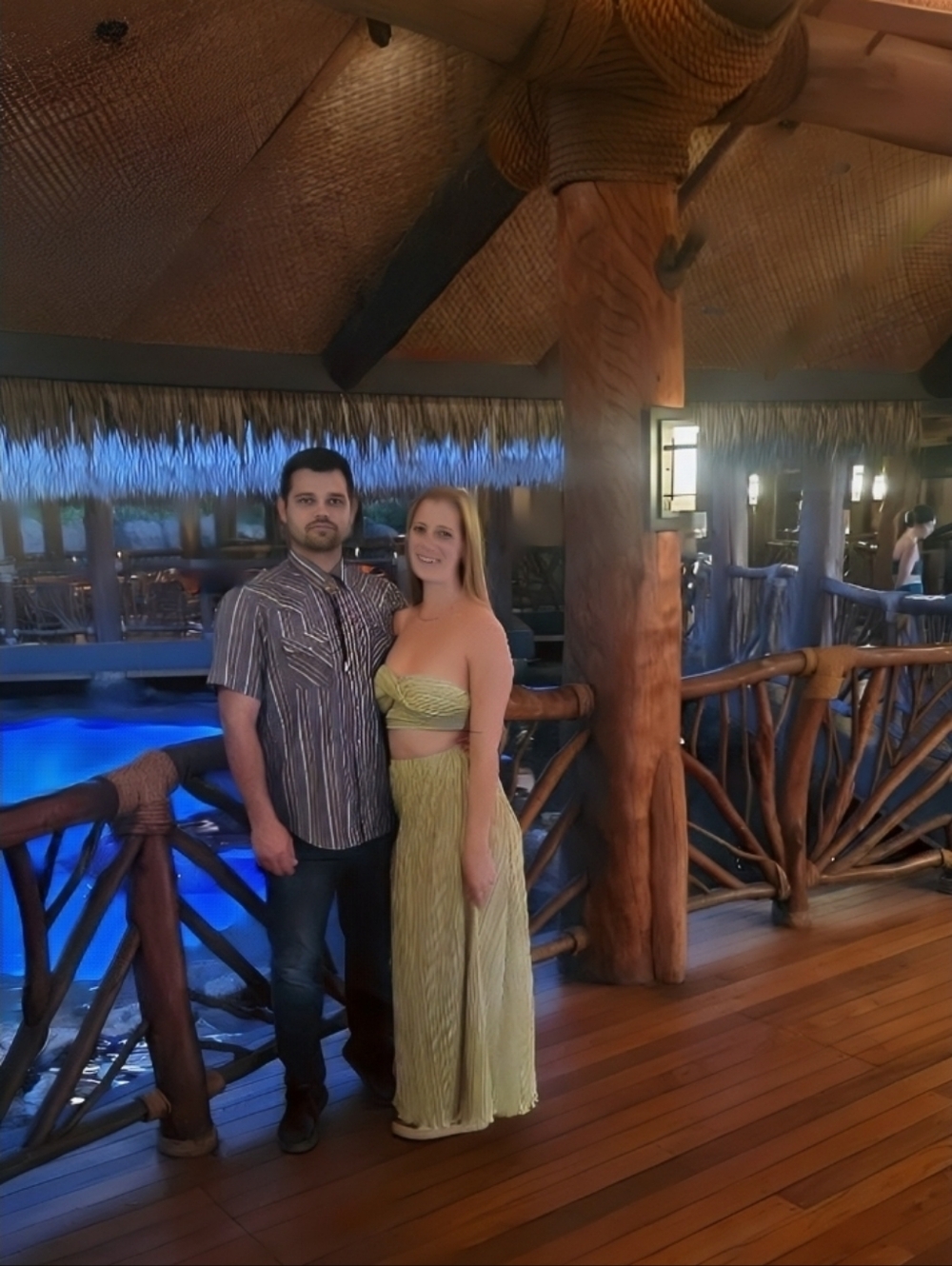 Green Pleated Two-Piece Set | Strapless Top + Maxi Skirt | Vacation / Size M - Picture 2 of 2